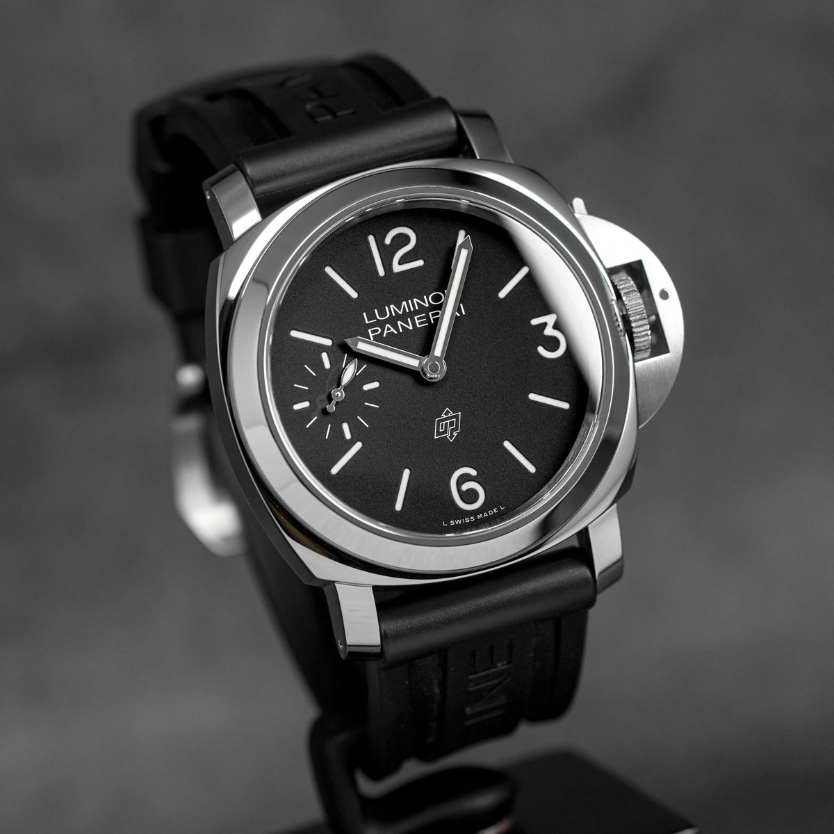 LUMINOR LOGO 44MM BLACK DIAL PAM 1084 (2021)