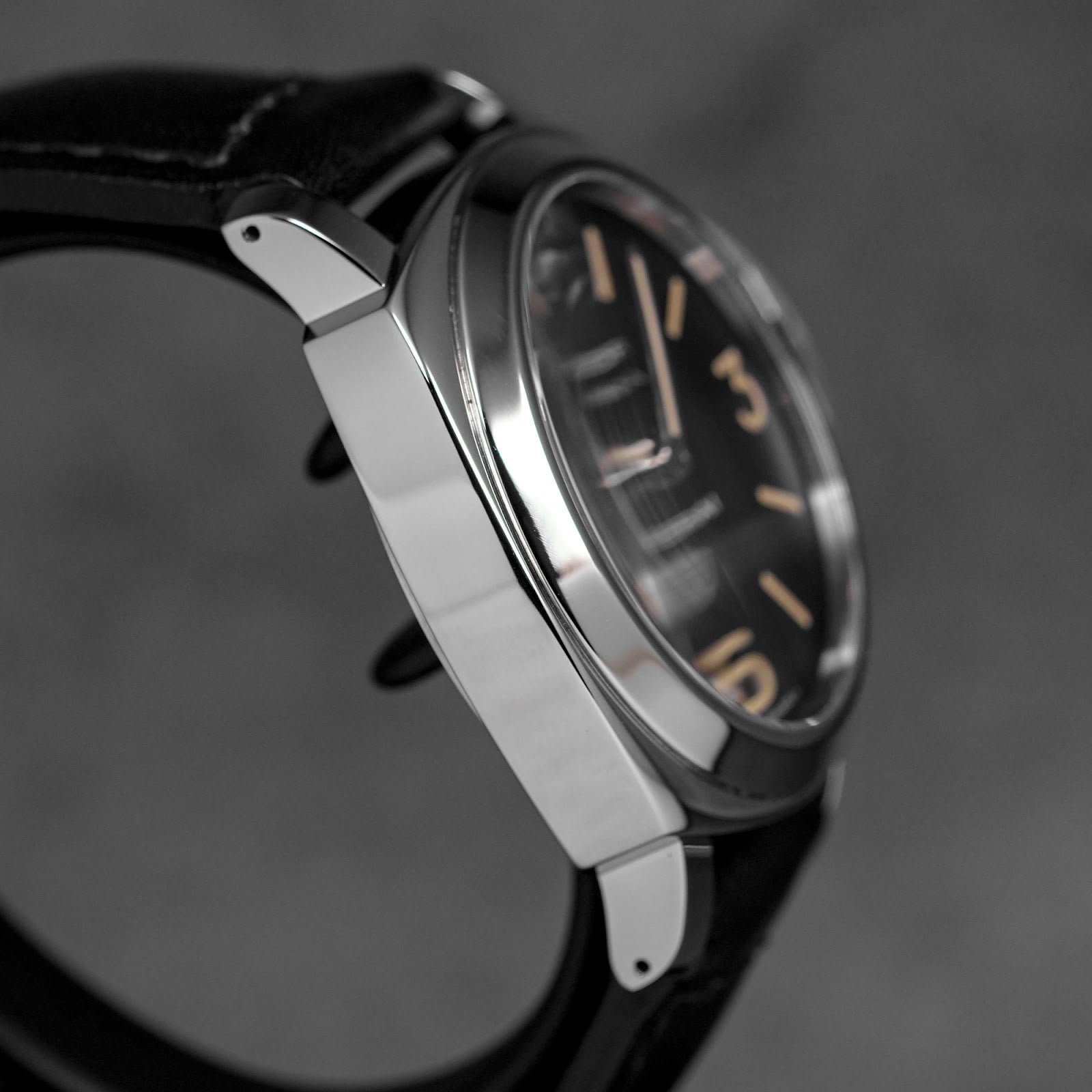LUMINOR MARINA LOGO 44MM BLACK DIAL PAM 631 (2018)