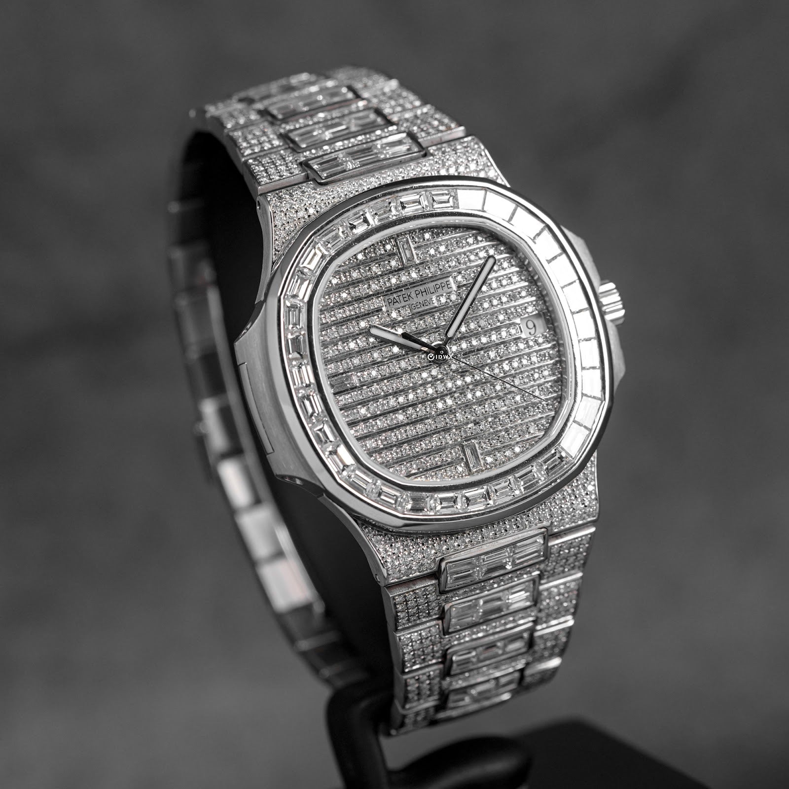 PATEK PHILIPPE NAUTILUS