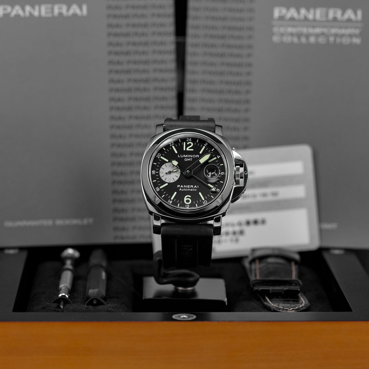Panerai Luminor Gmt