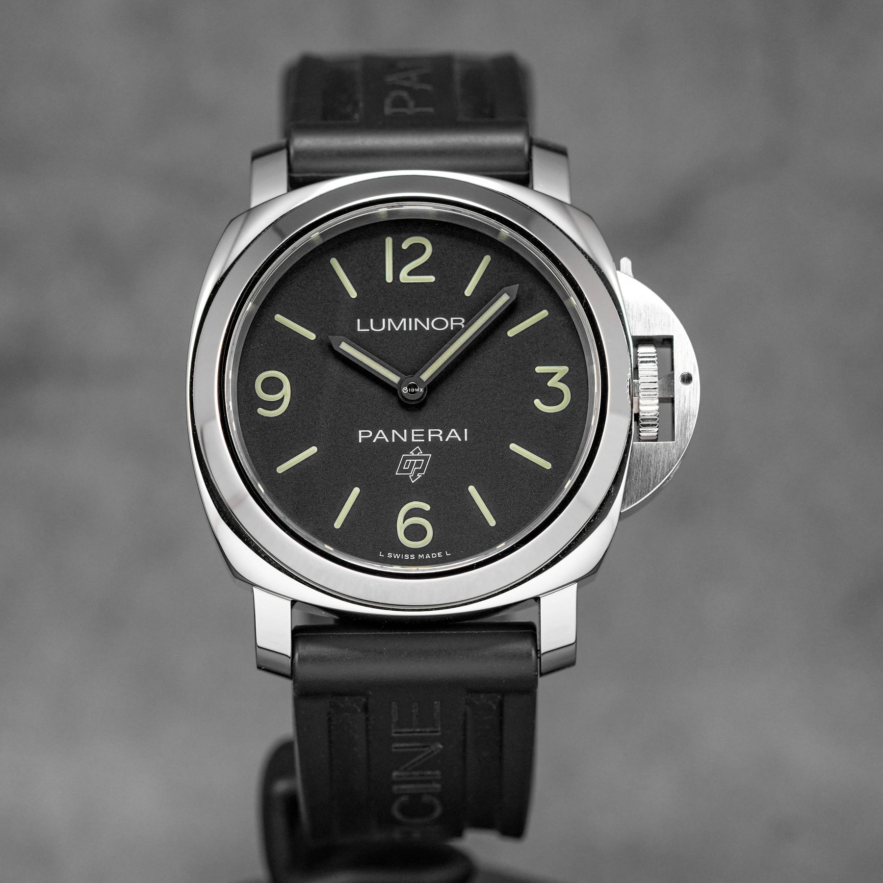 PANERAI LUMINOR BASE LOGO STEEL BLACK DIAL PAM 773 2018 OMNILUXE