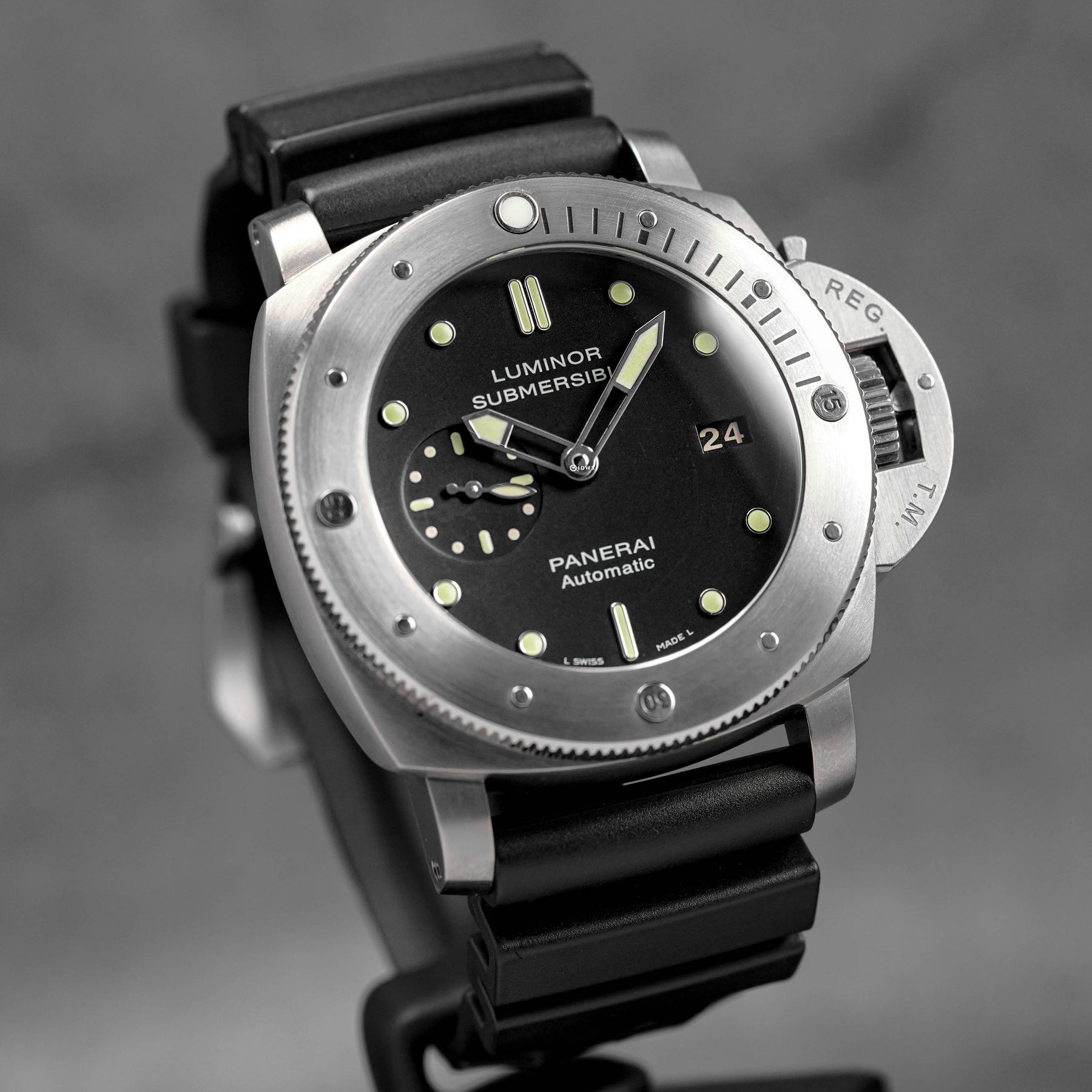 Harga Panerai Luminor Subermisble PAM 305