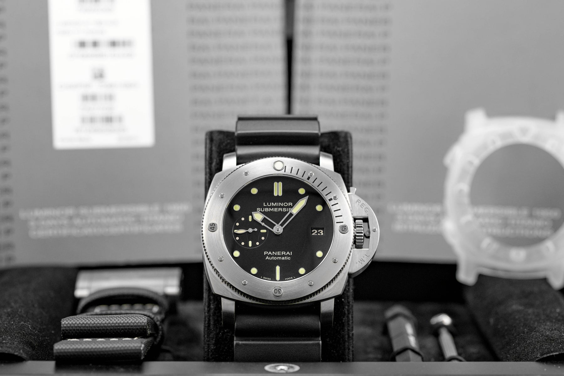 Harga Panerai Luminor Subermisble PAM 305