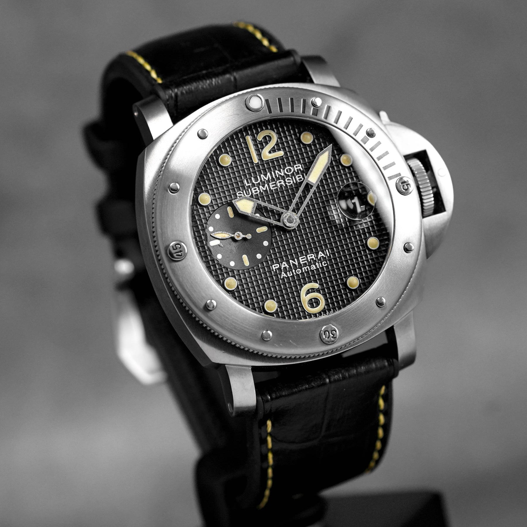 Harga Panerai Luminor Submersible PAM 025