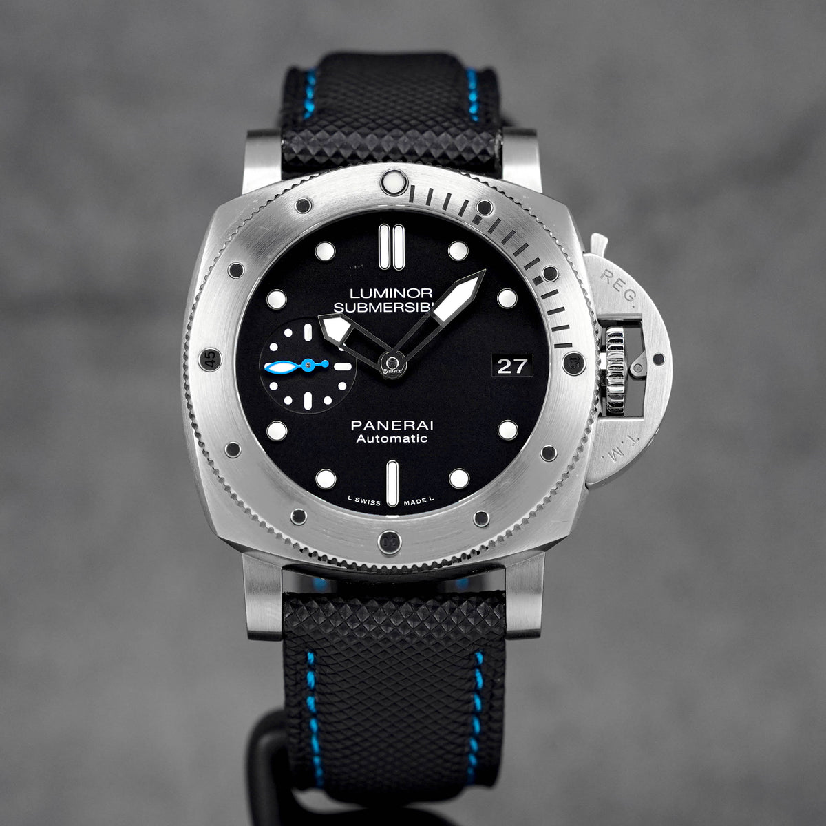 Harga Panerai Luminor Submersible PAM 682