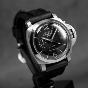 Harga Panerai PAM 233