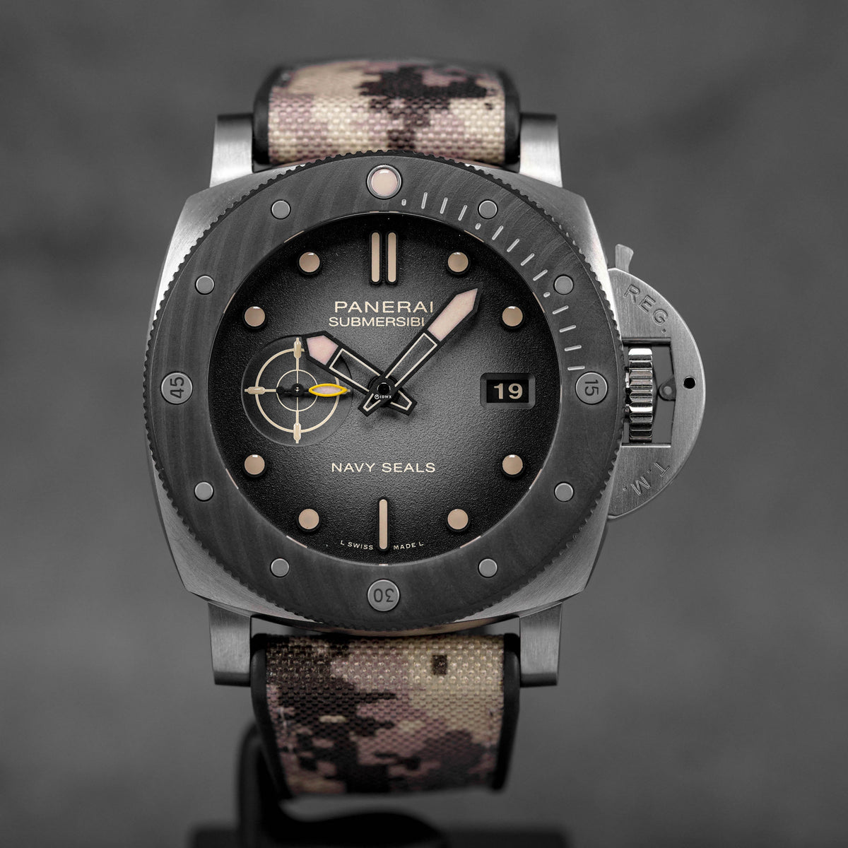 Harga Panerai Submersible PAM 1669