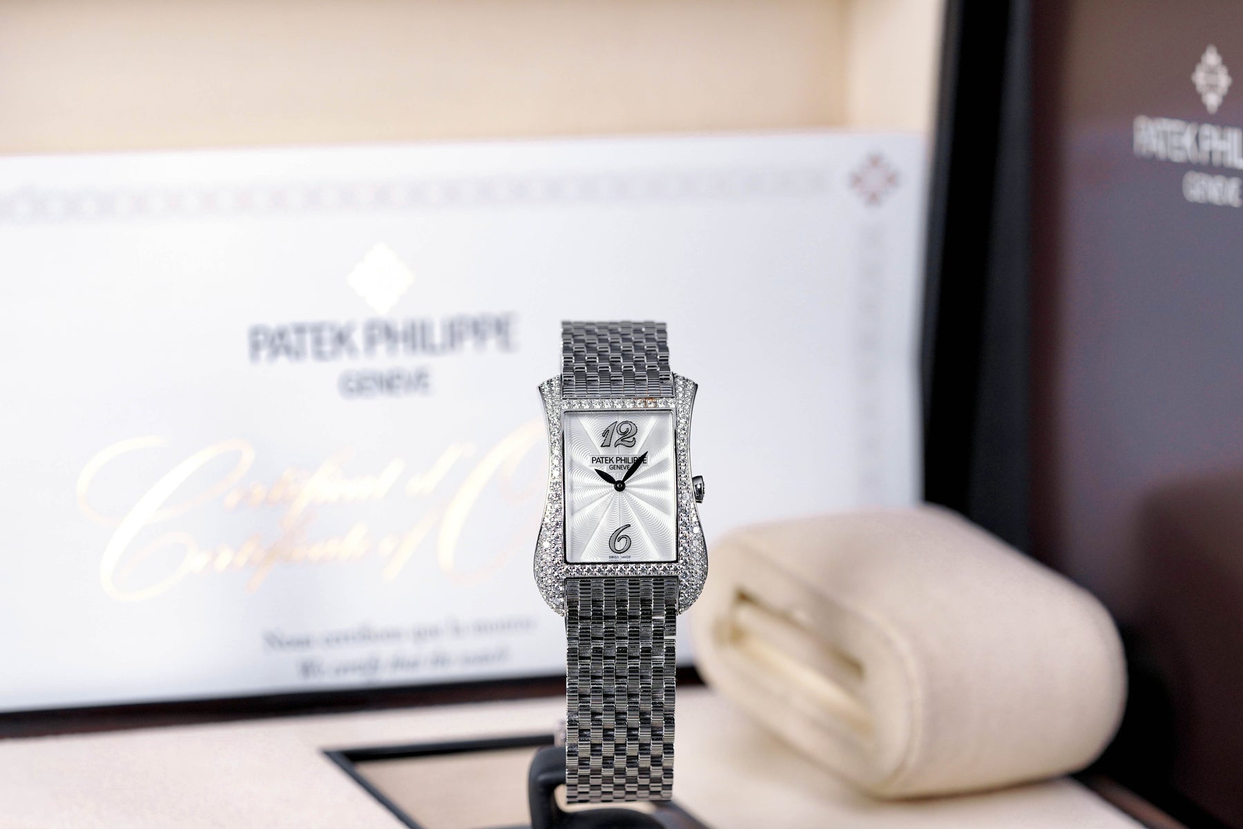 Harga Patek Gondolo Serata 4972/1G