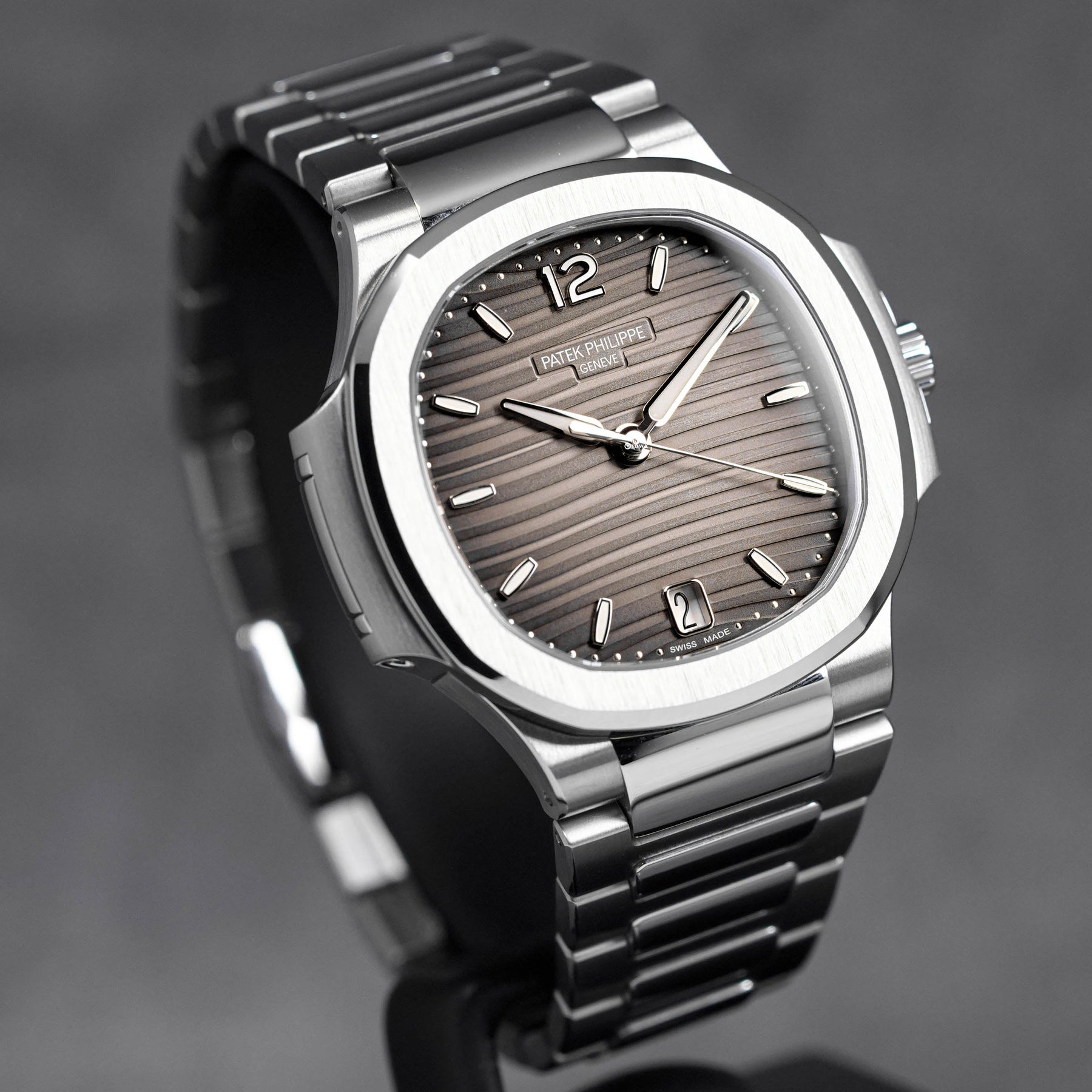Harga Patek Nautilus 7118/1A Gray