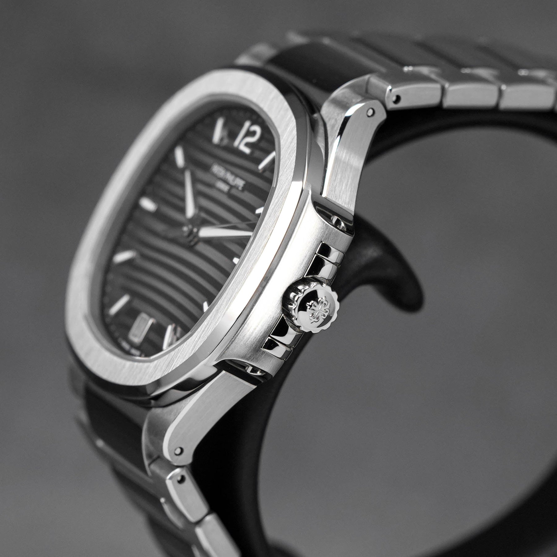 Harga Patek Nautilus 7118/1A Gray