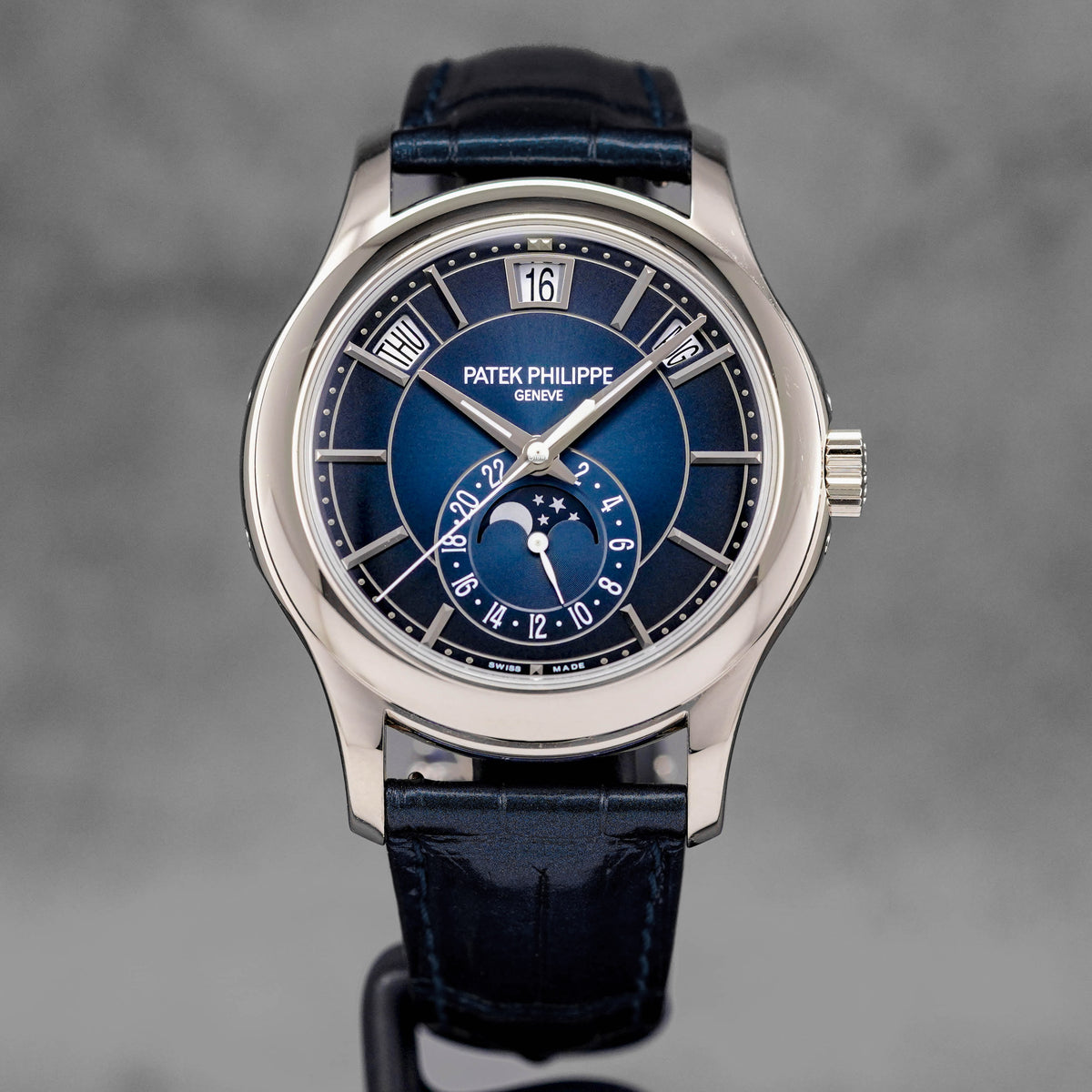 Harga Patek Philippe Complications 5205G Blue