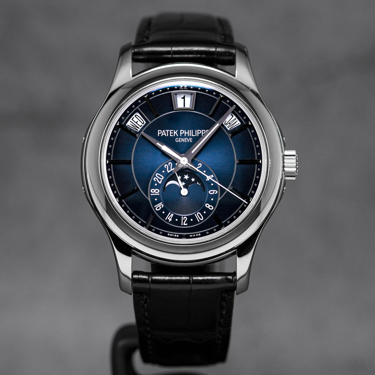 Harga Patek Philippe Complications 5205G