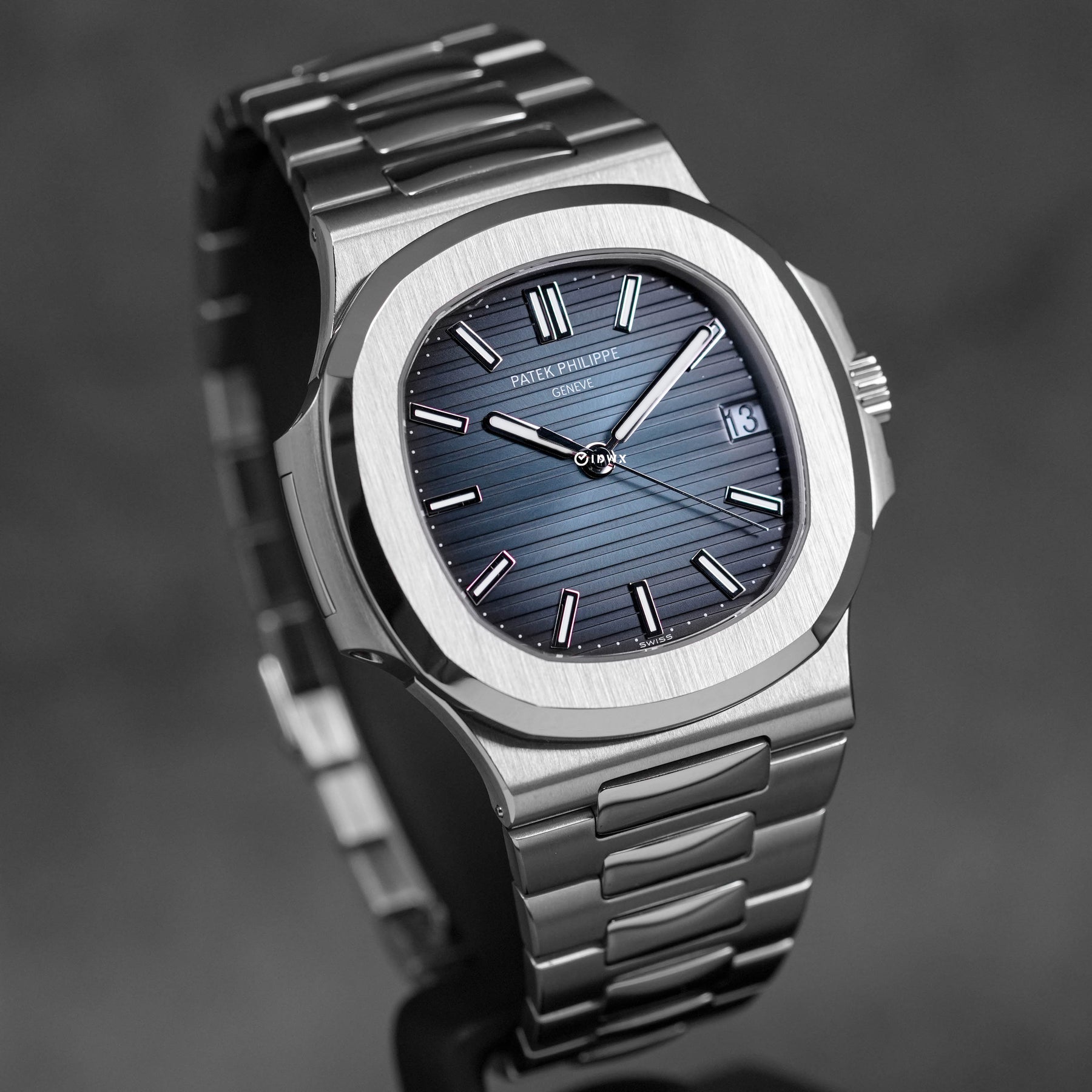 Harga patek philippe on sale 5711