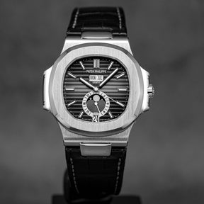 NAUTILUS 5726A ANNUAL CALENDAR MOONPHASE (2020)