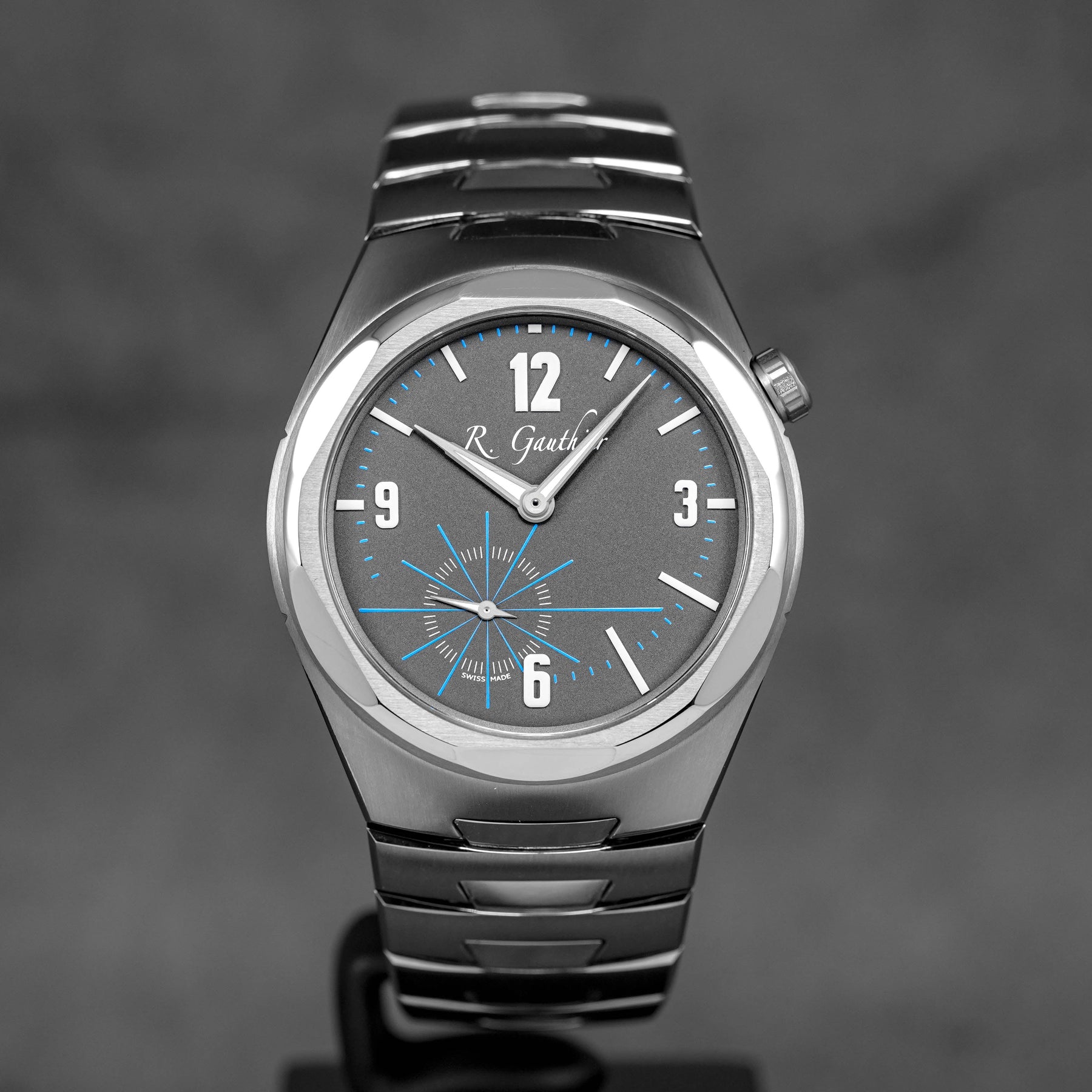 C TITANIUM EDITION BRACELET GREY DIAL (2023)