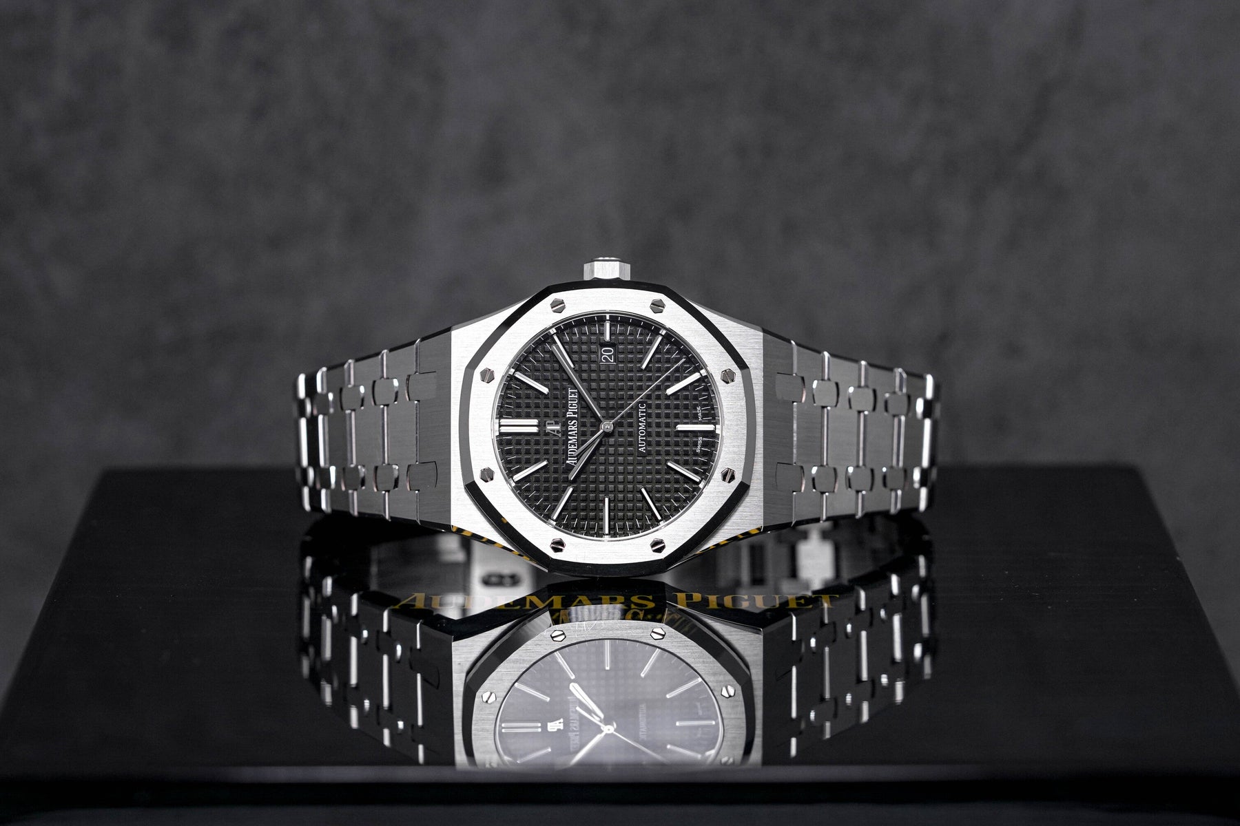 ROYAL OAK 41MM 15400 BLACK DIAL (2018)