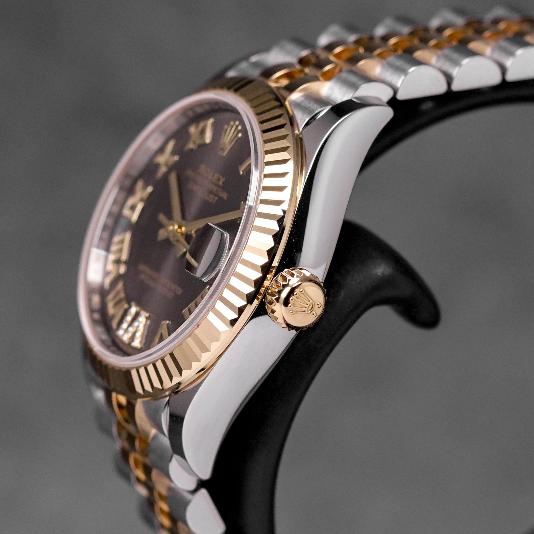 DATEJUST 31MM TWOTONE YELLOWGOLD DARK GREY ROMAN DIAL DIAMOND ON VI (2025)