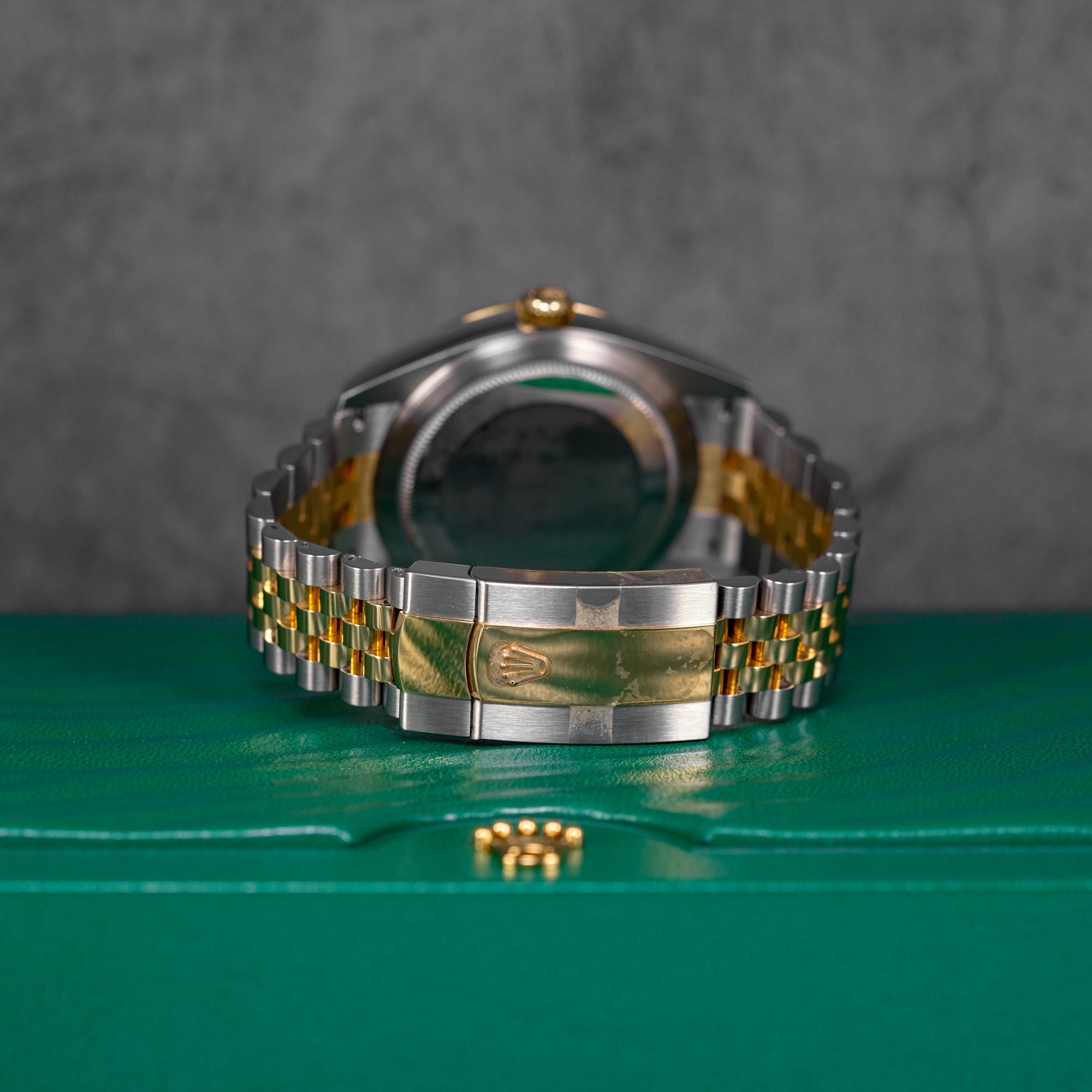 SKY-DWELLER TWOTONE YELLOWGOLD BLACK DIAL (2022)