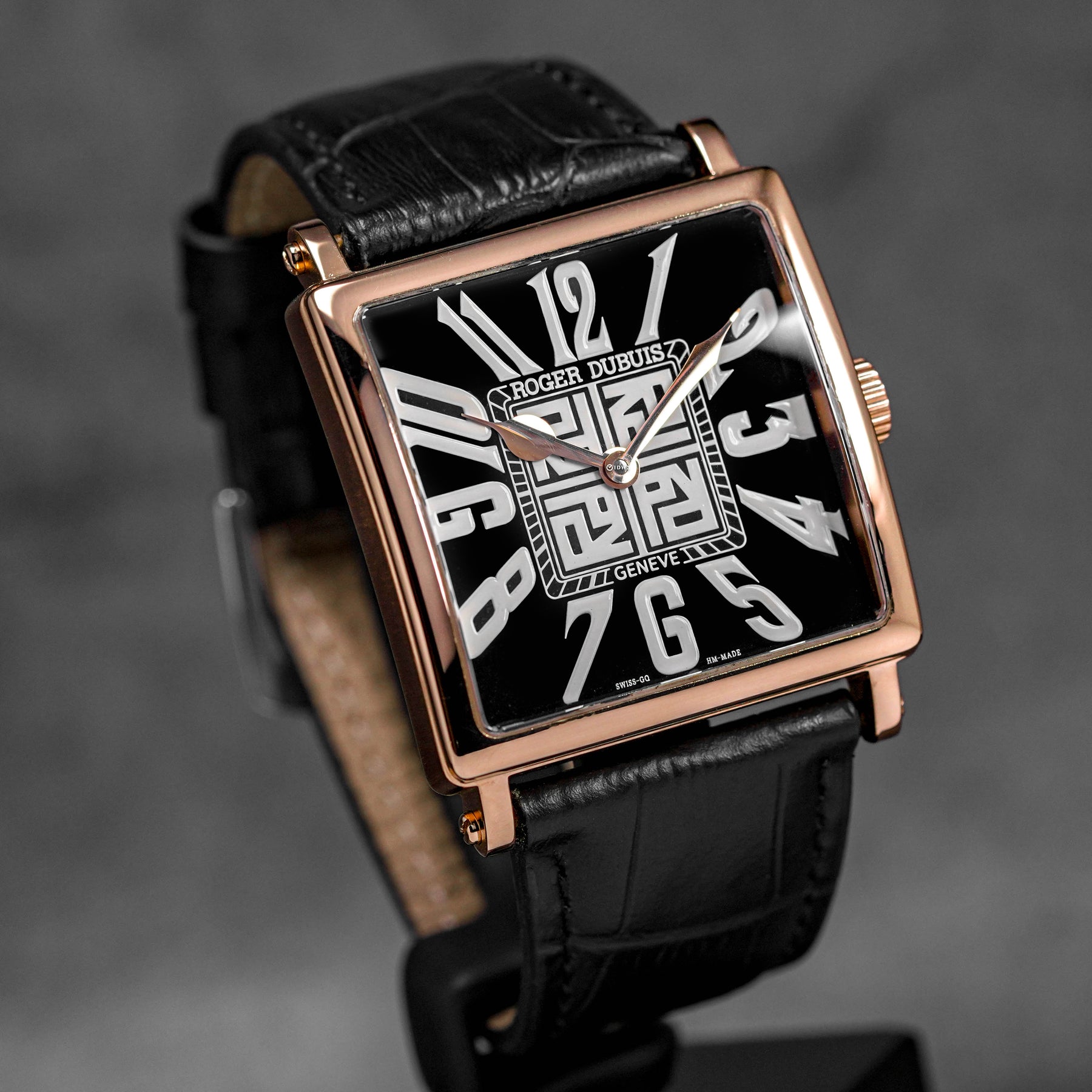 Harga Roger Dubuis Golden Square Rosegold