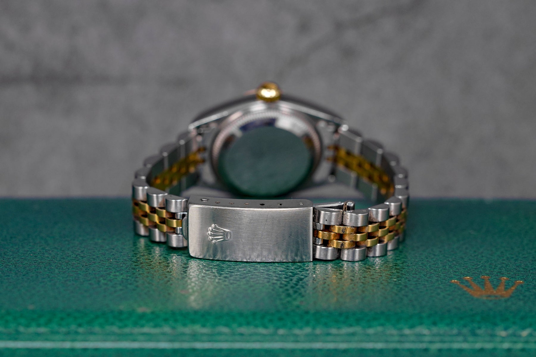 Harga Rolex Datejust 26 MOP Roman Indonesia