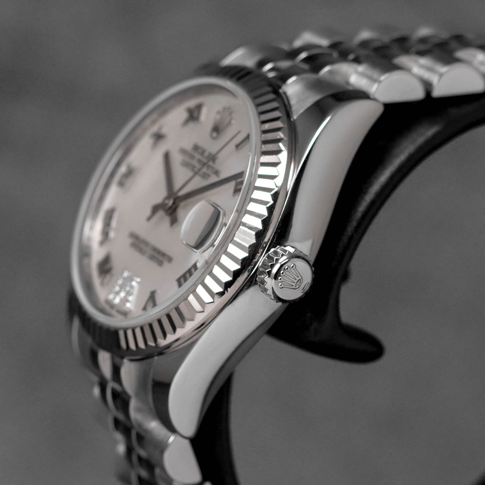 DATEJUST 31MM MOP ROMAN DIAL DIAMOND ON VI (2010)