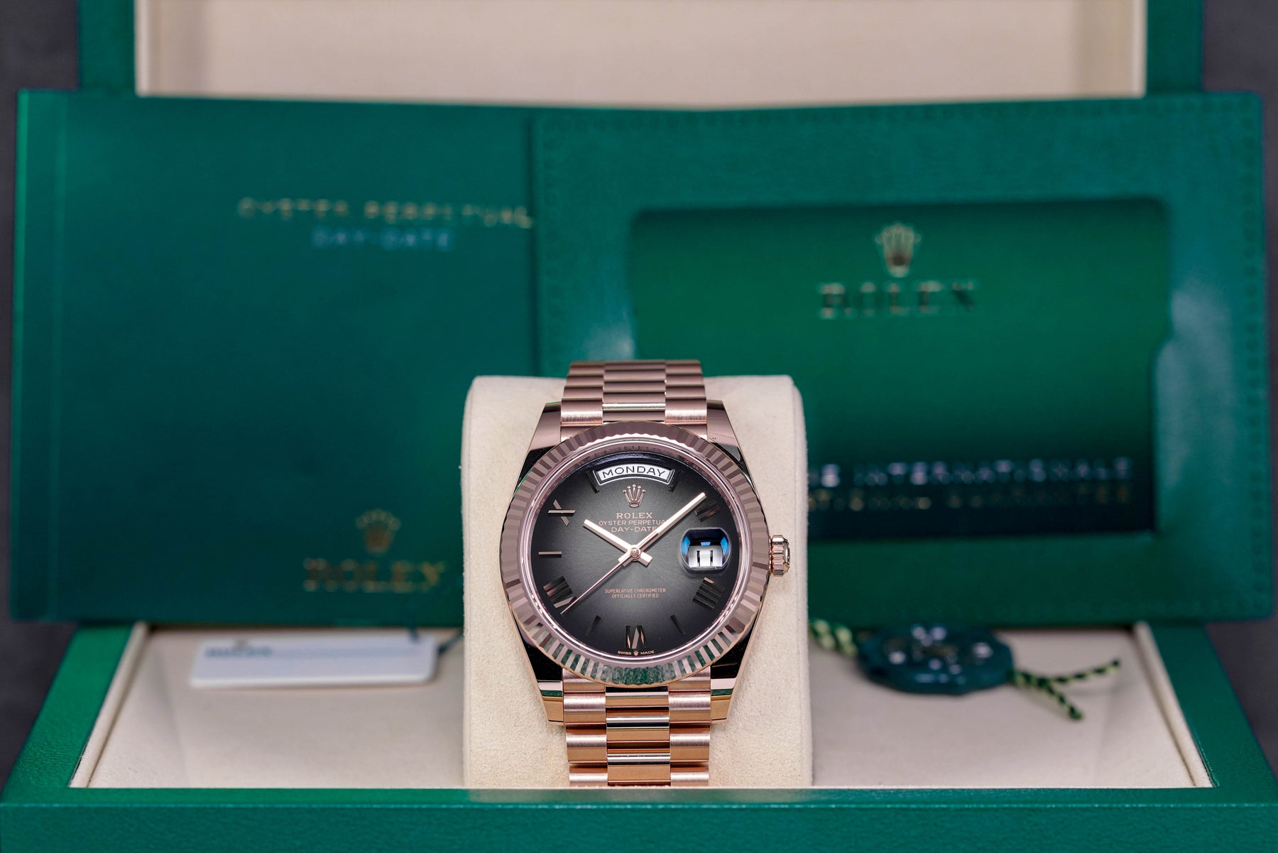 DAYDATE 40MM ROSEGOLD SLATE OMBRE DIAL (2025)