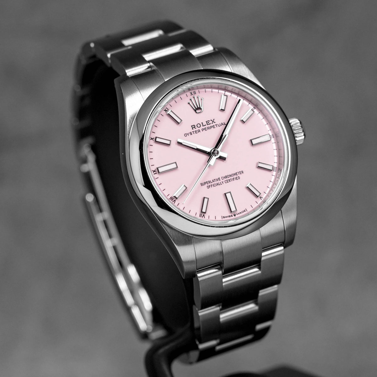 OYSTER PERPETUAL 34MM CANDY PINK DIAL (2025)