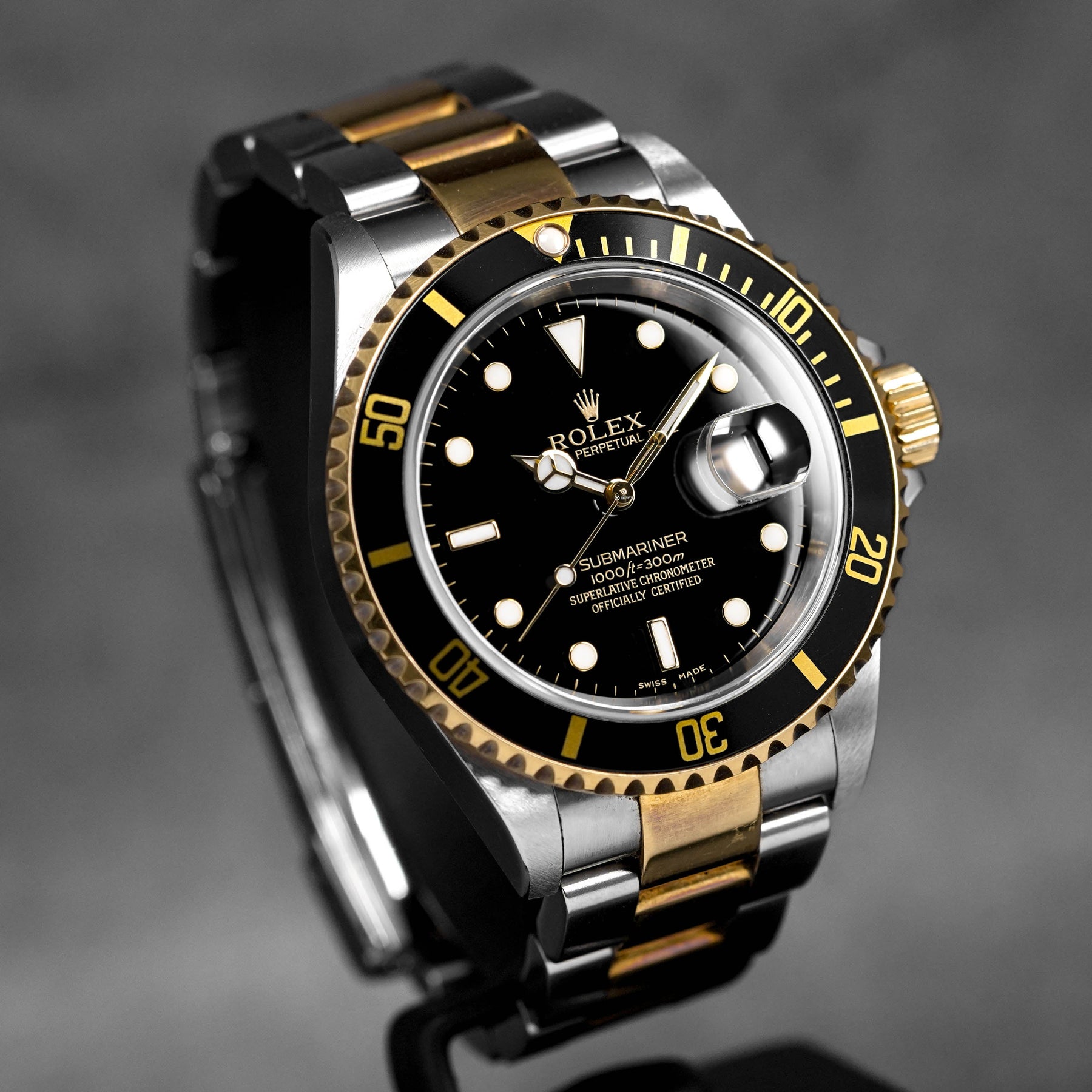 SUBMARINER DATE 40MM 16613 TWOTONE YELLOWGOLD BLACK DIAL (2005)