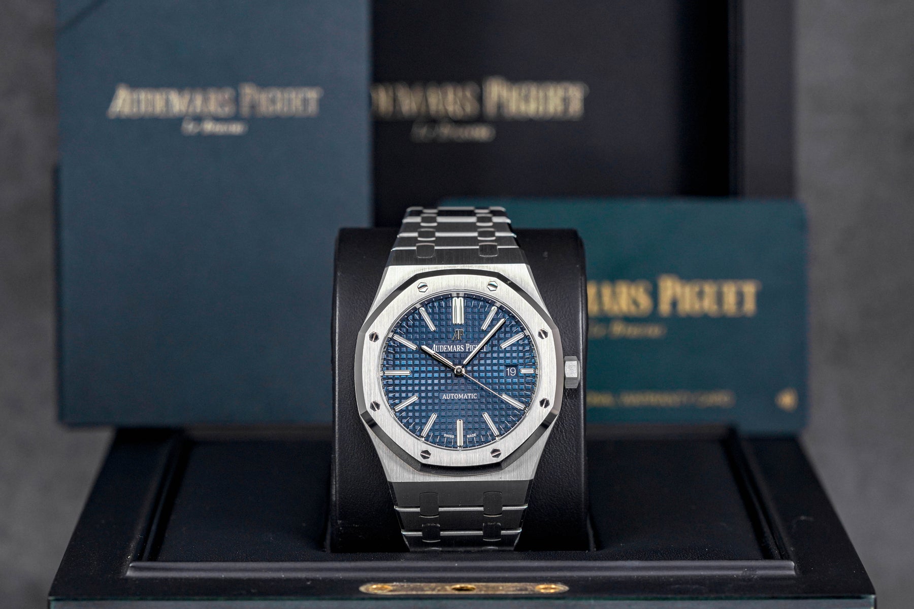 Harga Audemars Piguet Royal Oak 15400 Blue