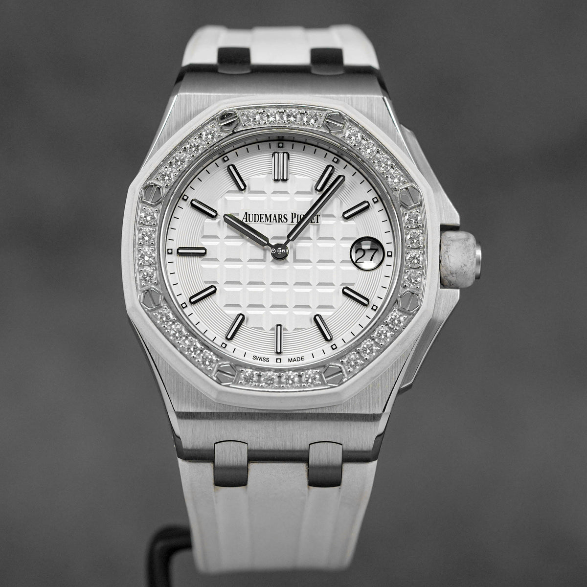 ROYAL OAK OFFSHORE LADY 37MM WHITE DIAL DIAMOND BEZEL (2016)