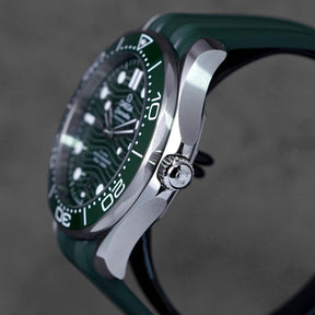 SEAMASTER DIVER 300 GREEN DIAL RUBBER STRAP (2025)