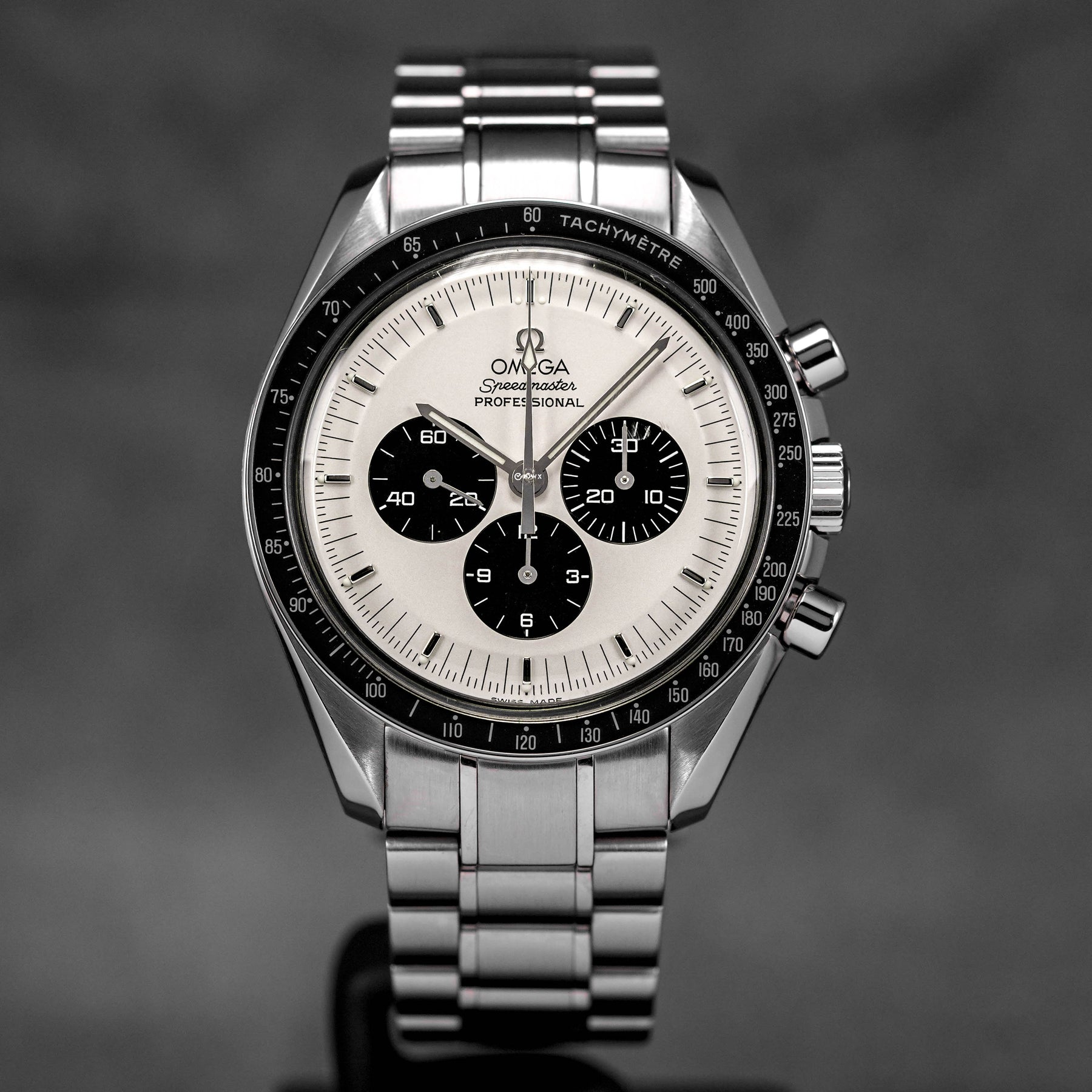 Speedmaster Custom Mitsukoshi Dial