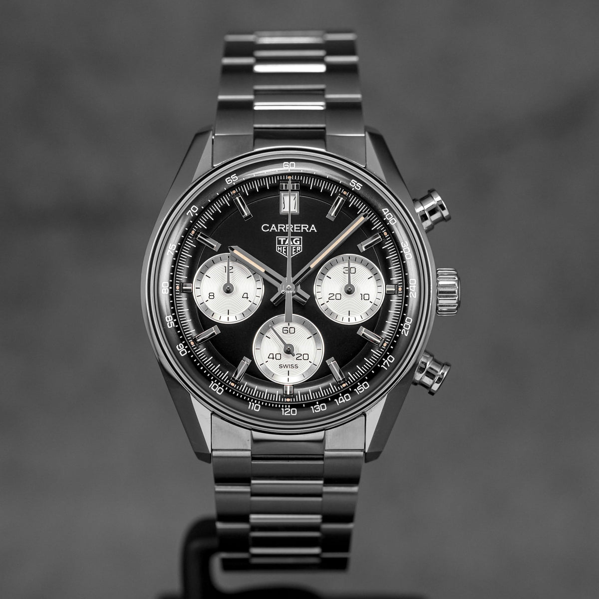 CARRERA CHRONOGRAPH REVERSE PANDA DIAL (2024)