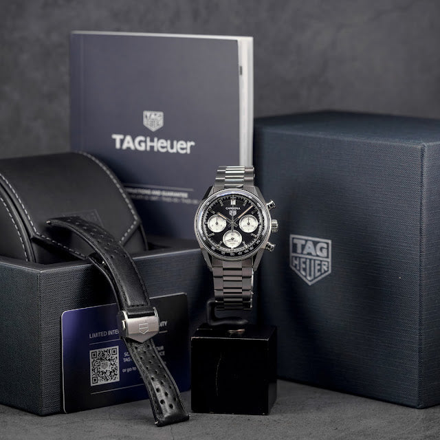CARRERA CHRONOGRAPH REVERSE PANDA DIAL (2024)