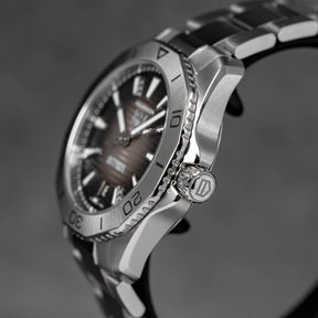 AQUARACER 200 DATE BLACK DIAL (2024)