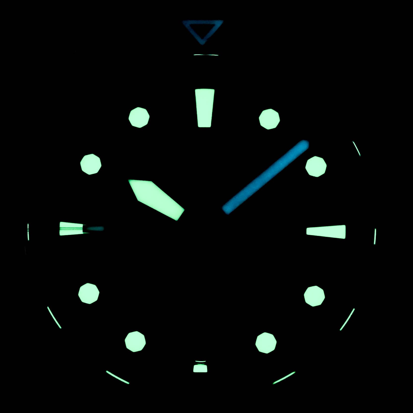 TAG HEUER AQUARACER 300M BLACK DIAL CERAMIC BEZEL (2022) OMNILUXE