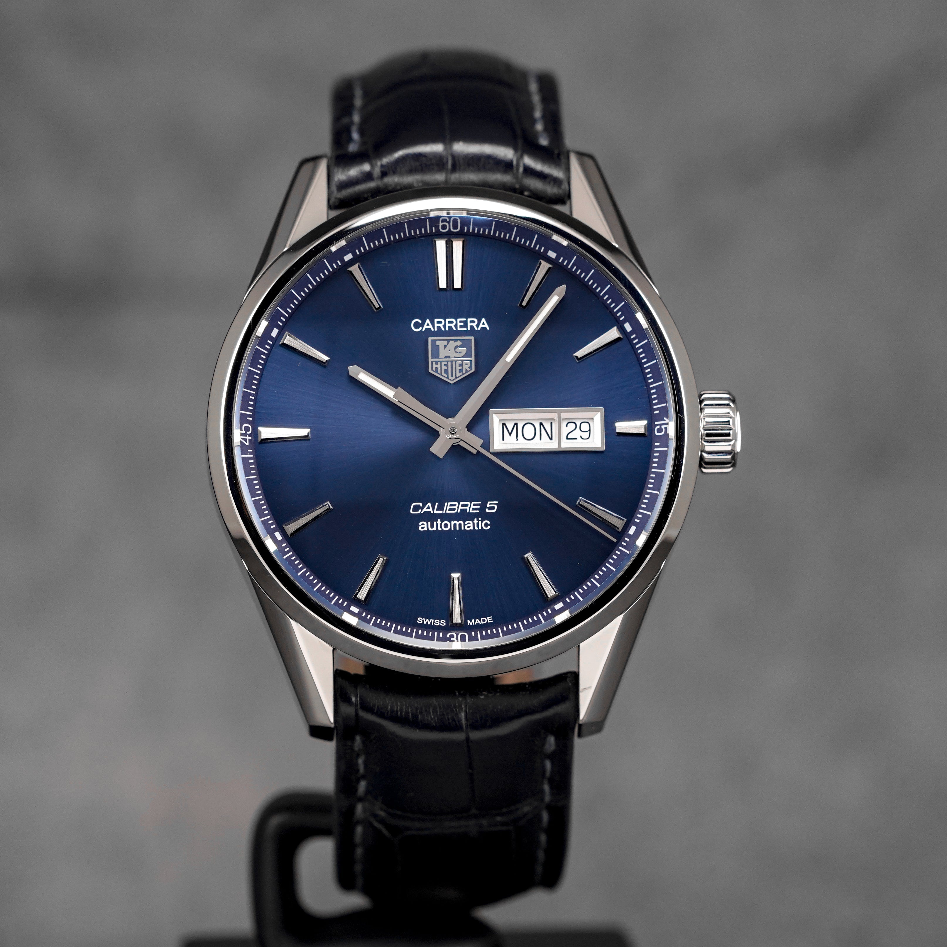 TAG HEUER CARRERA CALIBRE DAY-DATE BLUE DIAL (2017) OMNILUXE
