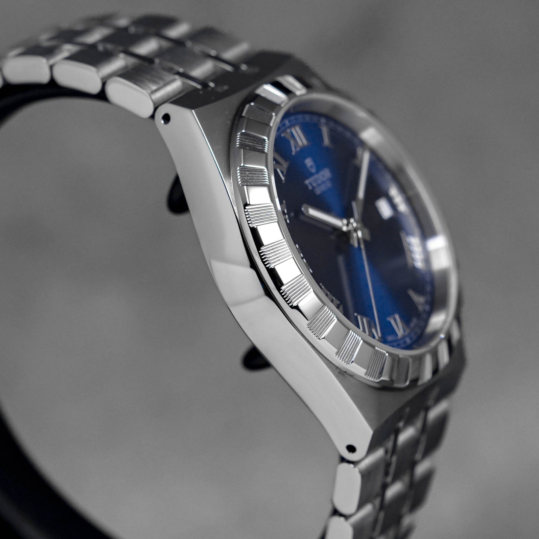 ROYAL 38MM BLUE DIAL (2024)