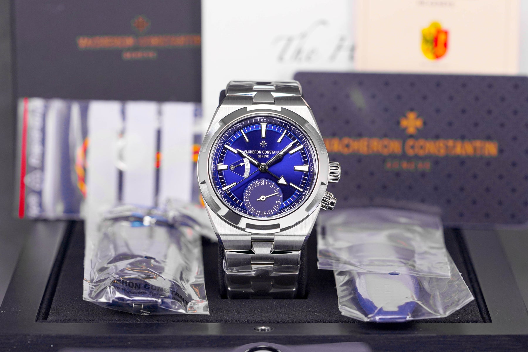 OVERSEAS DUALTIME BLUE DIAL (2021)