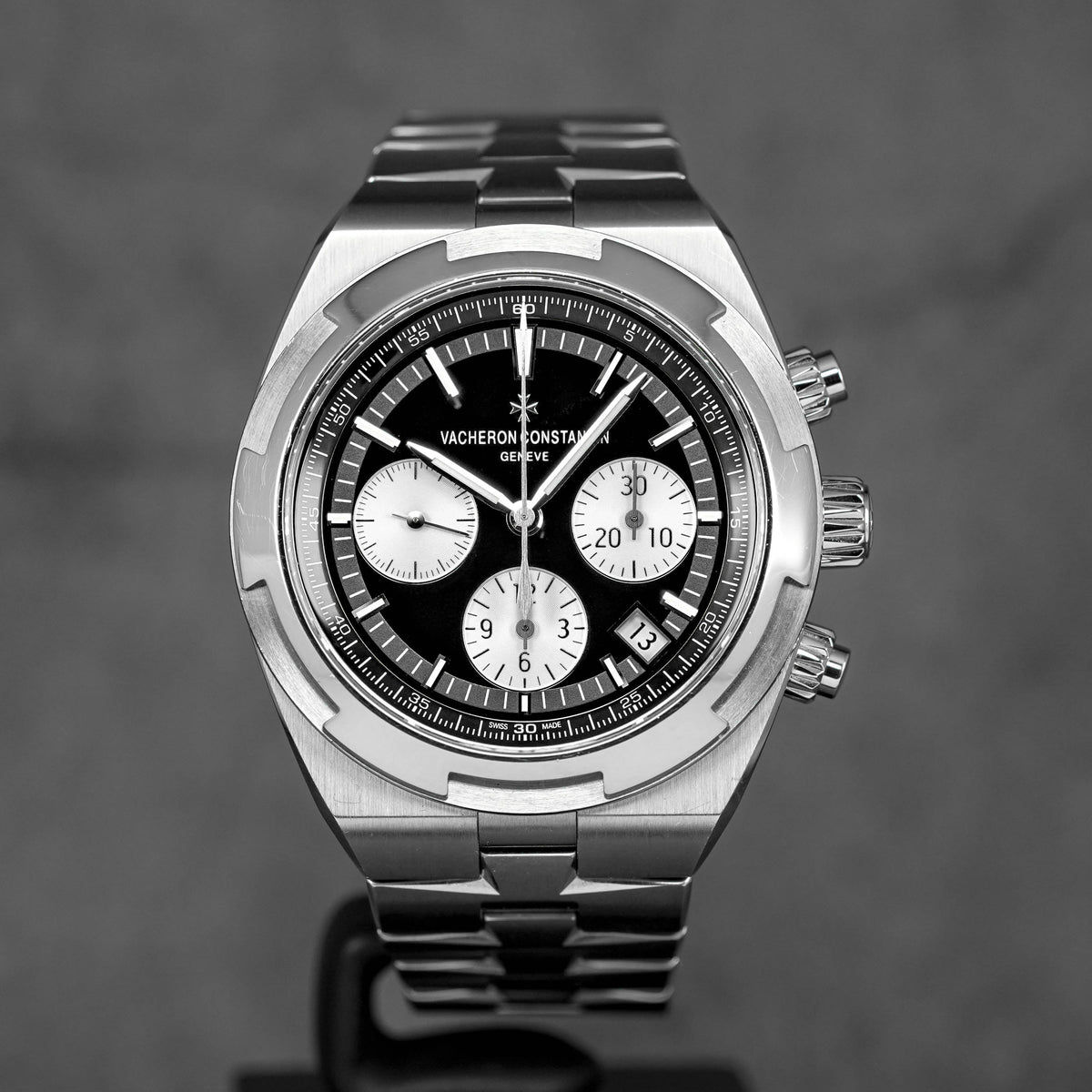 Harga Vacheron Constantin Overseas Chronograph Black