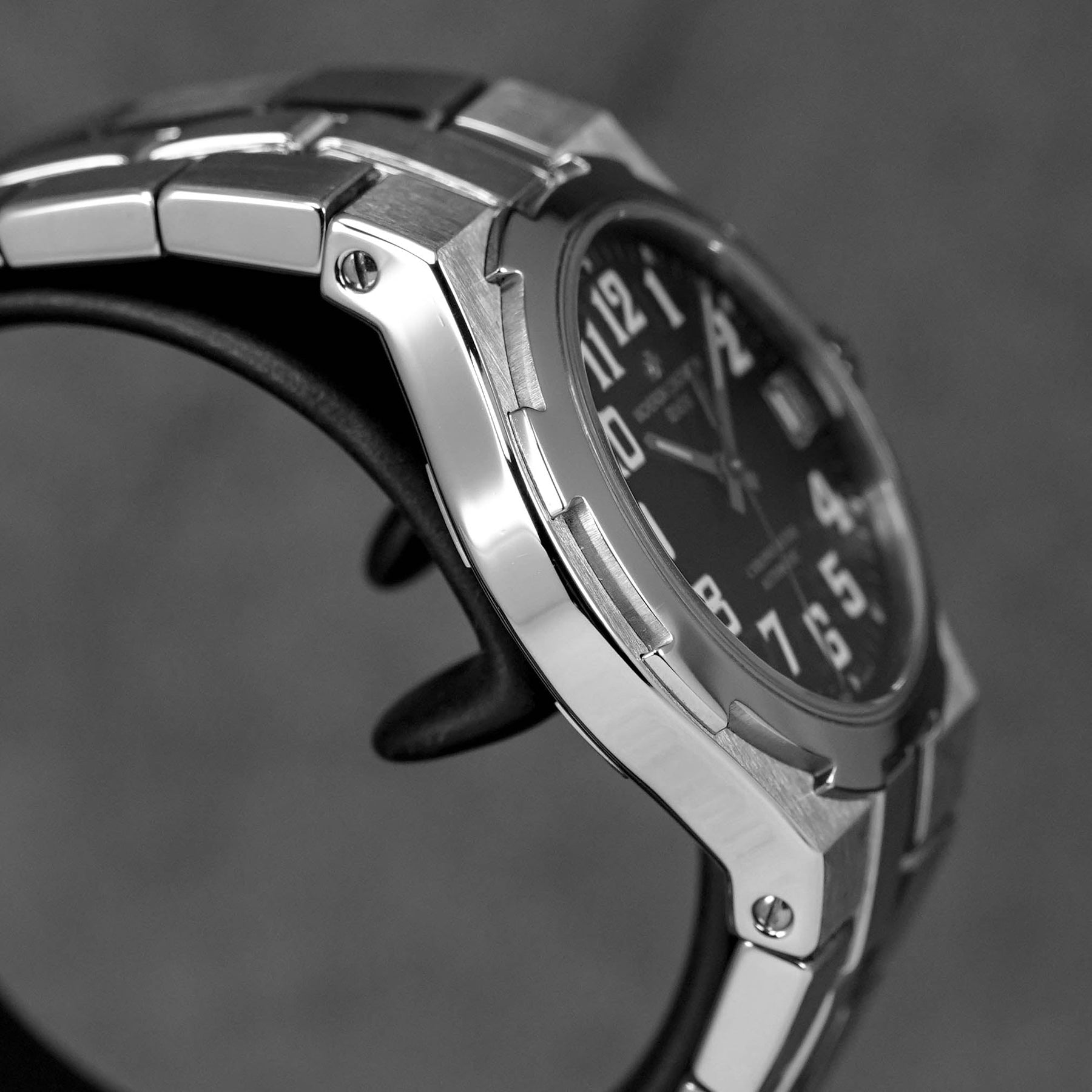 Harga Vacheron Constantin Overseas Jumbo 37 Black