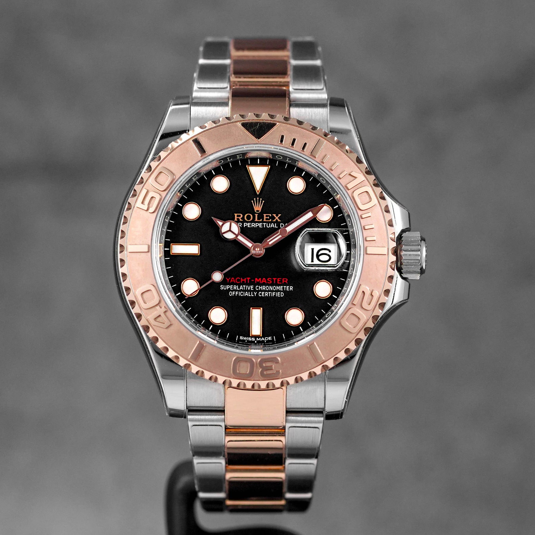 ROLEX YACHT MASTER 40MM TWOTONE ROSEGOLD BLACK DIAL 2019 OMNILUXE