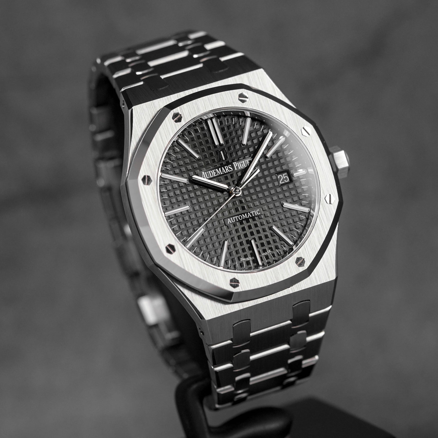 ROYAL OAK 41MM 15400 BLACK DIAL (2019)