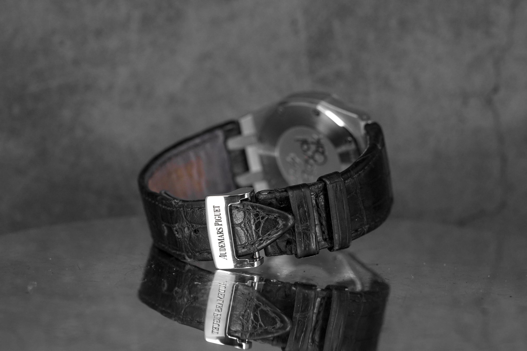 ROYAL OAK LADY 33MM BLACK DIAL DIAMOND BEZEL (2012)