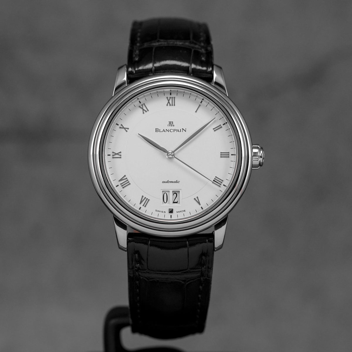 VILLERET BIG DATE WHITEGOLD SILVER DIAL (WATCH ONLY)