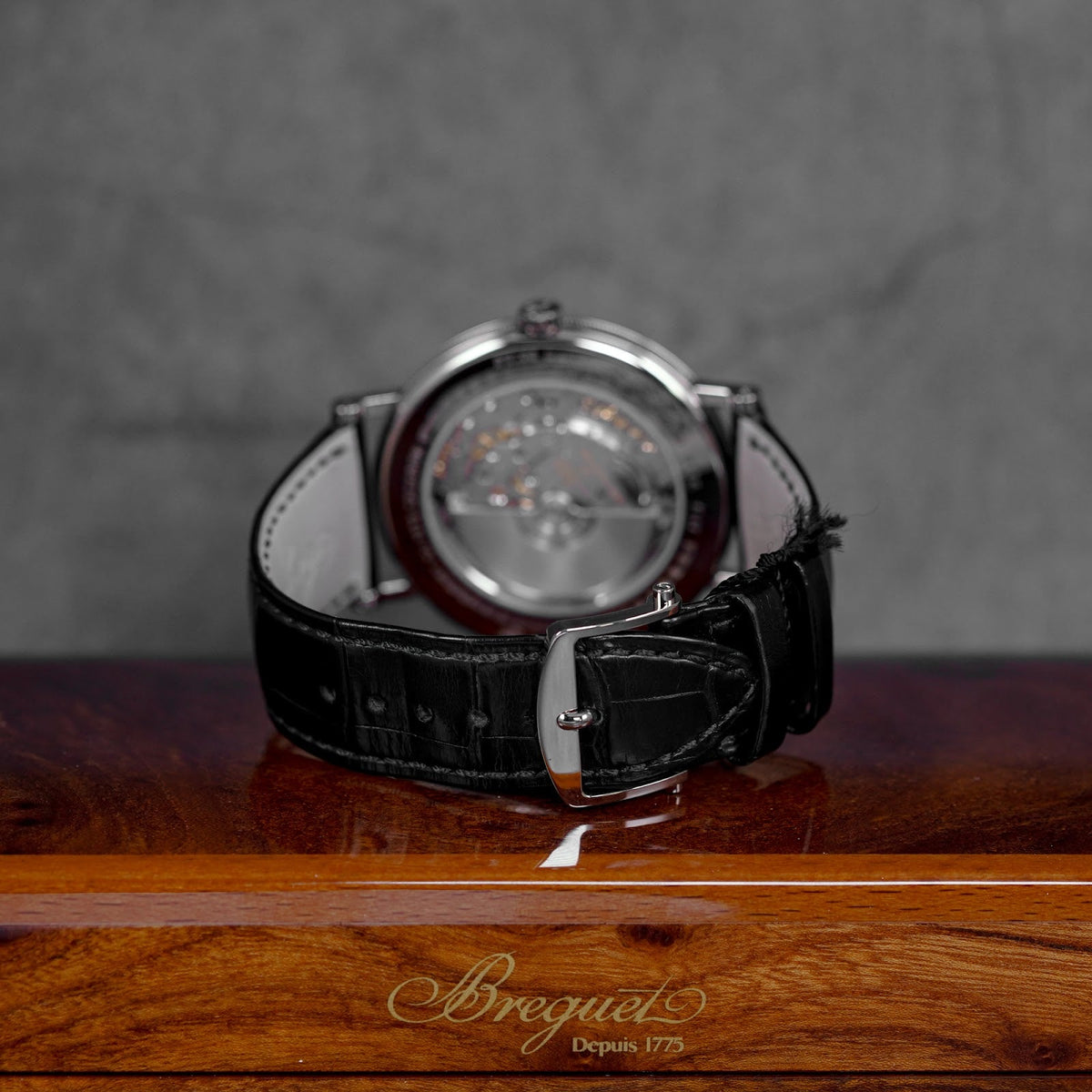 CLASSIQUE 7147 WHITEGOLD SILVER DIAL (2023)