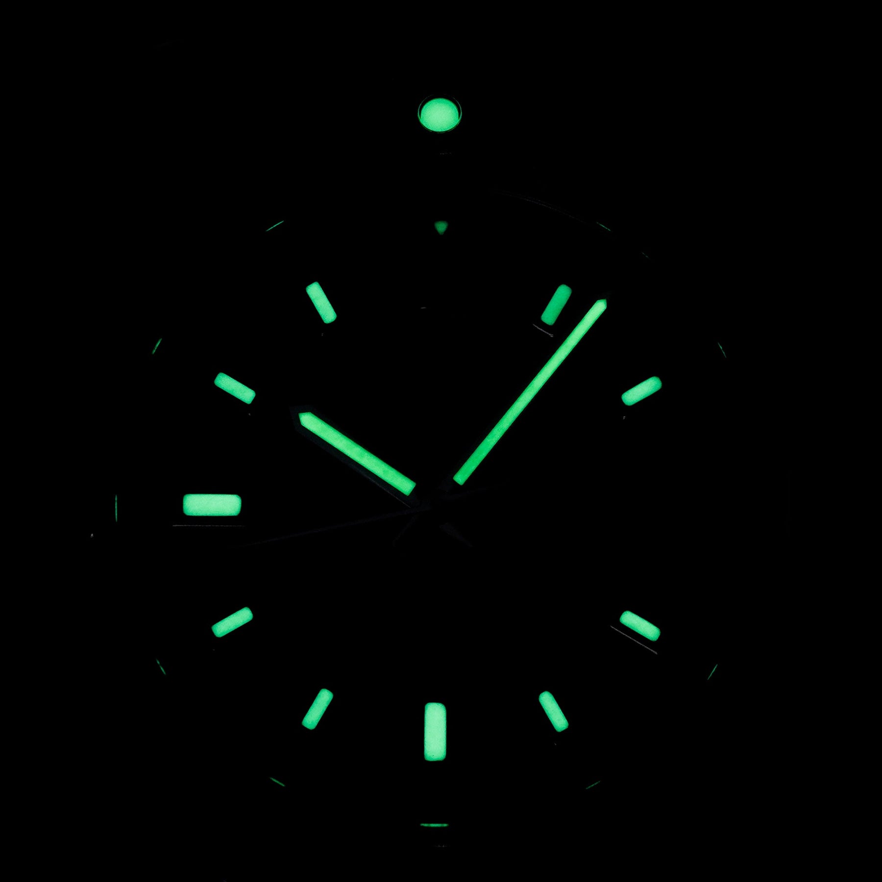 COLT 44MM BLACK DIAL RUBBER STRAP (2016)
