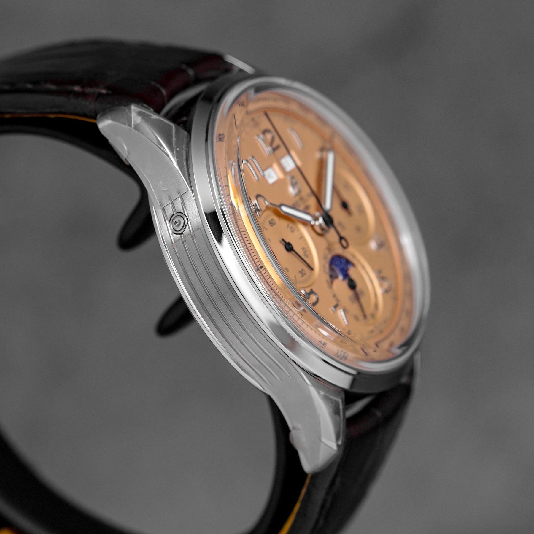 PREMIER B25 DATORA 42 SALMON DIAL (2023)