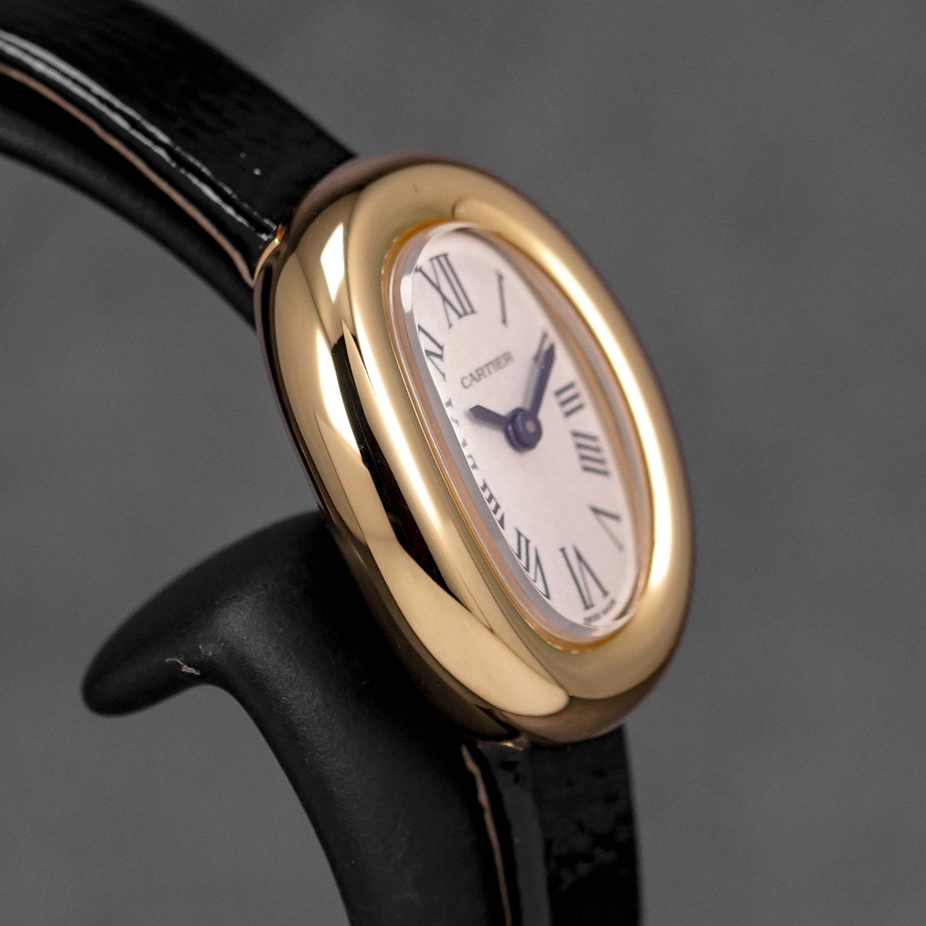 BAIGNOIRE MINI YELLOWGOLD SILVER DIAL LEATHER STRAP (2026)