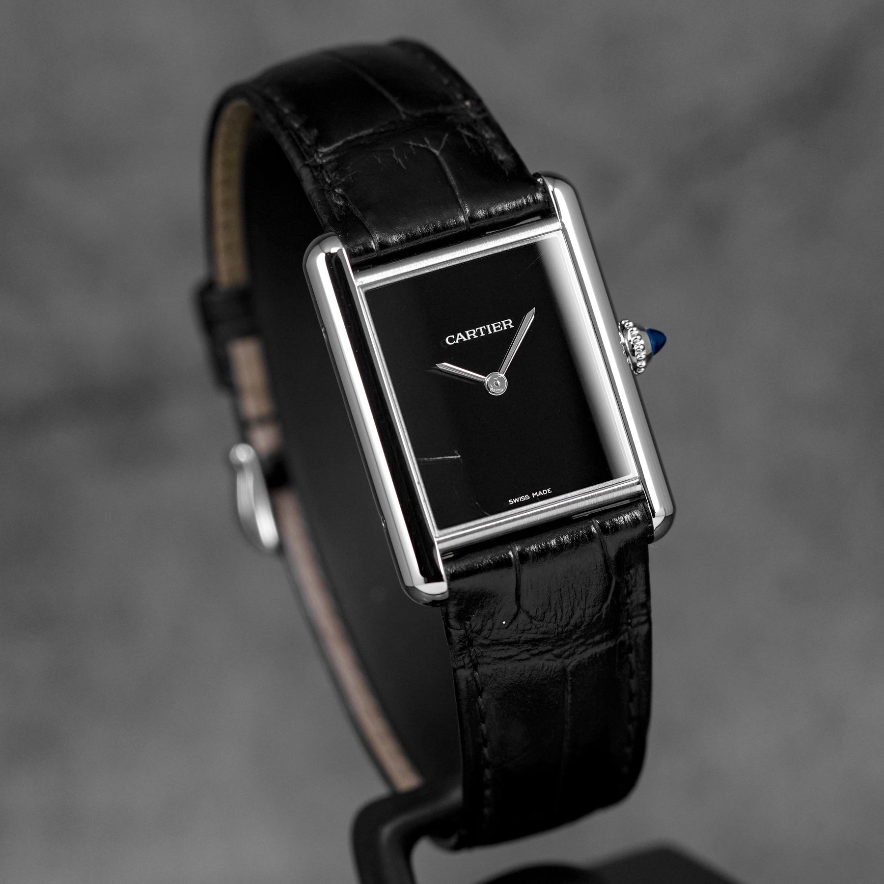 harga cartier tank must l black